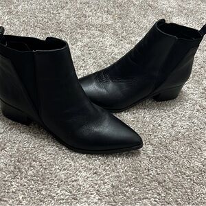 Marc Fisher Yikalo chelsea ankle boots